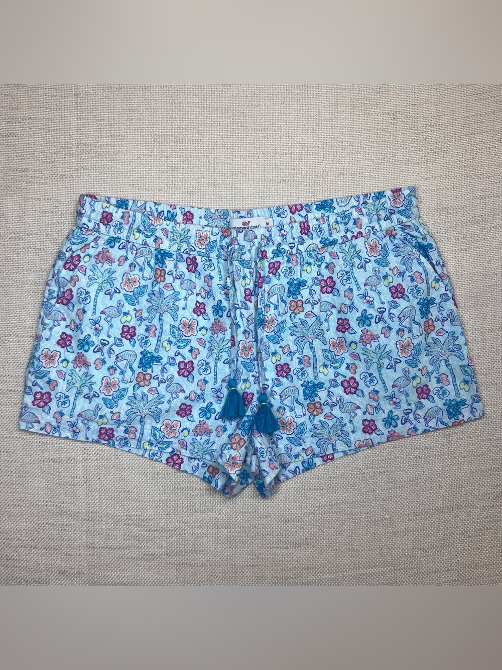 Vineyard Vines Flamingo Palm Print Shorts Tassel Tie M